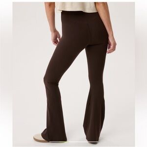 Aerie Brown Crossover Flare Leggings size small loungewear cozy retro athleisure